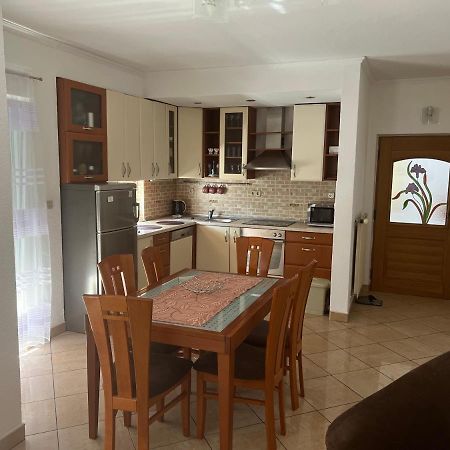 Apartman Ilic Apartamento Metković Exterior foto